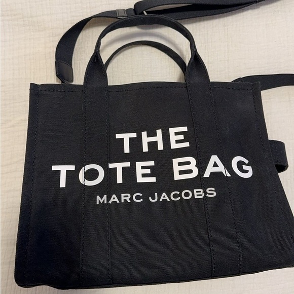 Marc Jacobs Handbags - Marc Jacobs Canvas Tote